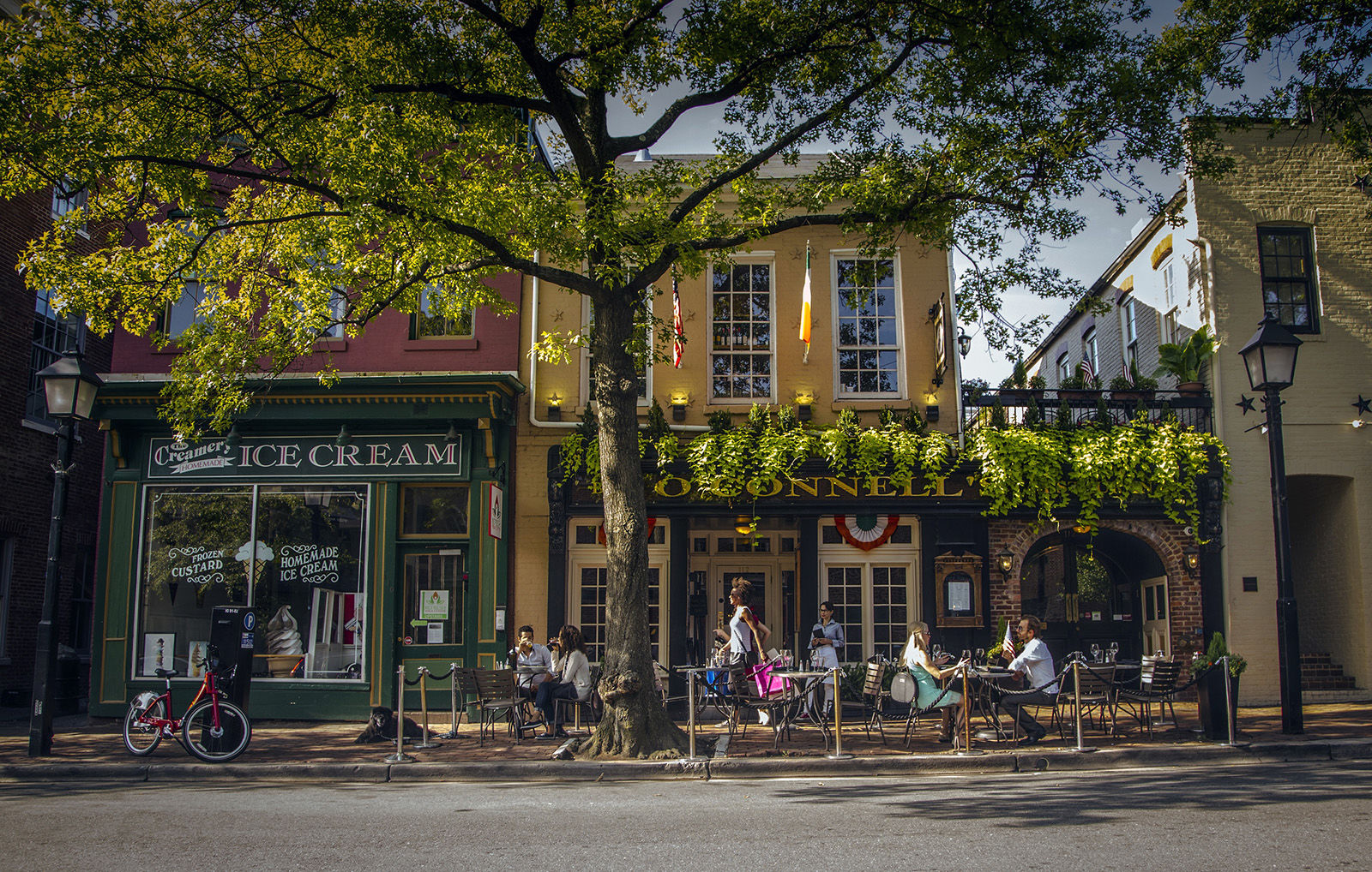 King Street in Alexandria is lined with one-of-a-kind boutiques and cafes for people-watching.